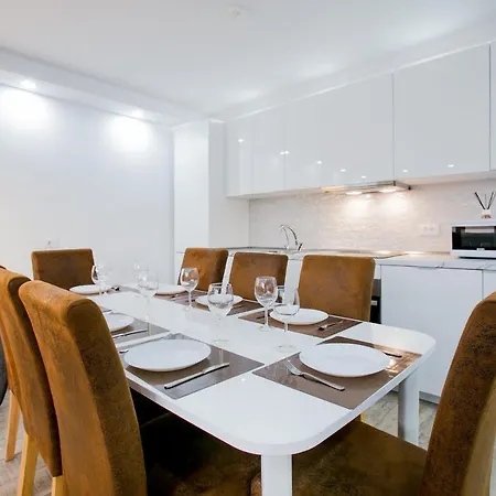Lacme Luxury - Americas - 3br *